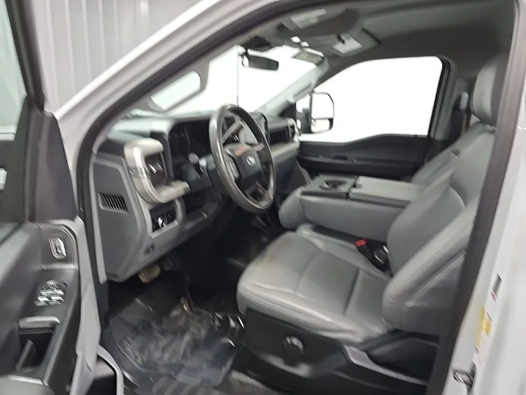 Used 2023 White Ford XL image 34