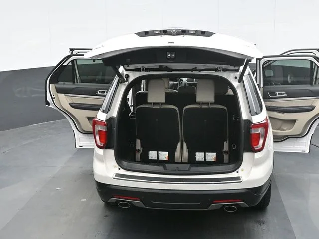Used 2018 White Ford XLT image 27