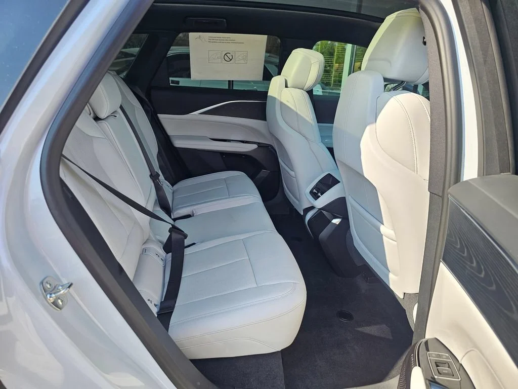 2026 Cadillac LYRIQ Luxury - Photo 12
