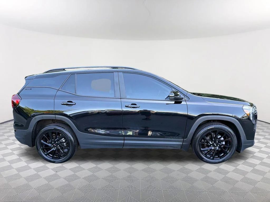 Used 2023 Black GMC SLE image 4