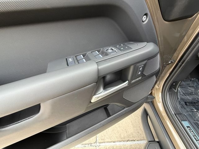 New 2026 Gondwana Stone Land Rover X-Dynamic SE image 11