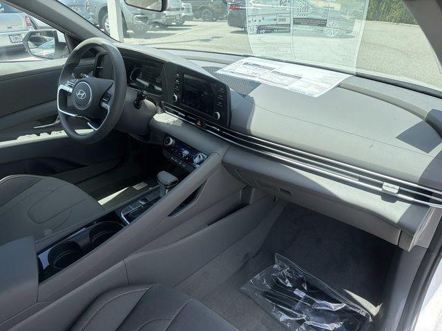 New 2026 White Hyundai Blue image 15