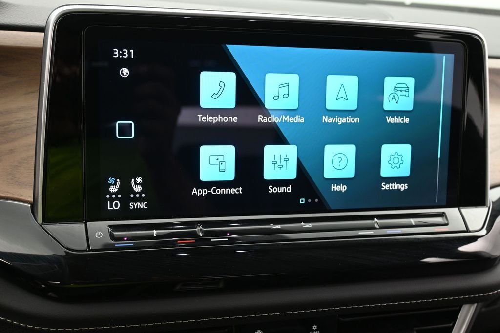 Used 2026  Volkswagen SE w/Technology image 10
