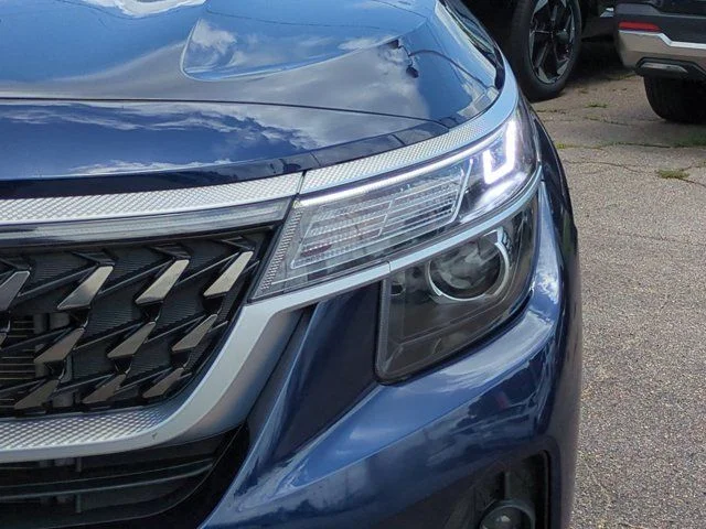 Certified Used 2022  Kia Nightfall image 10