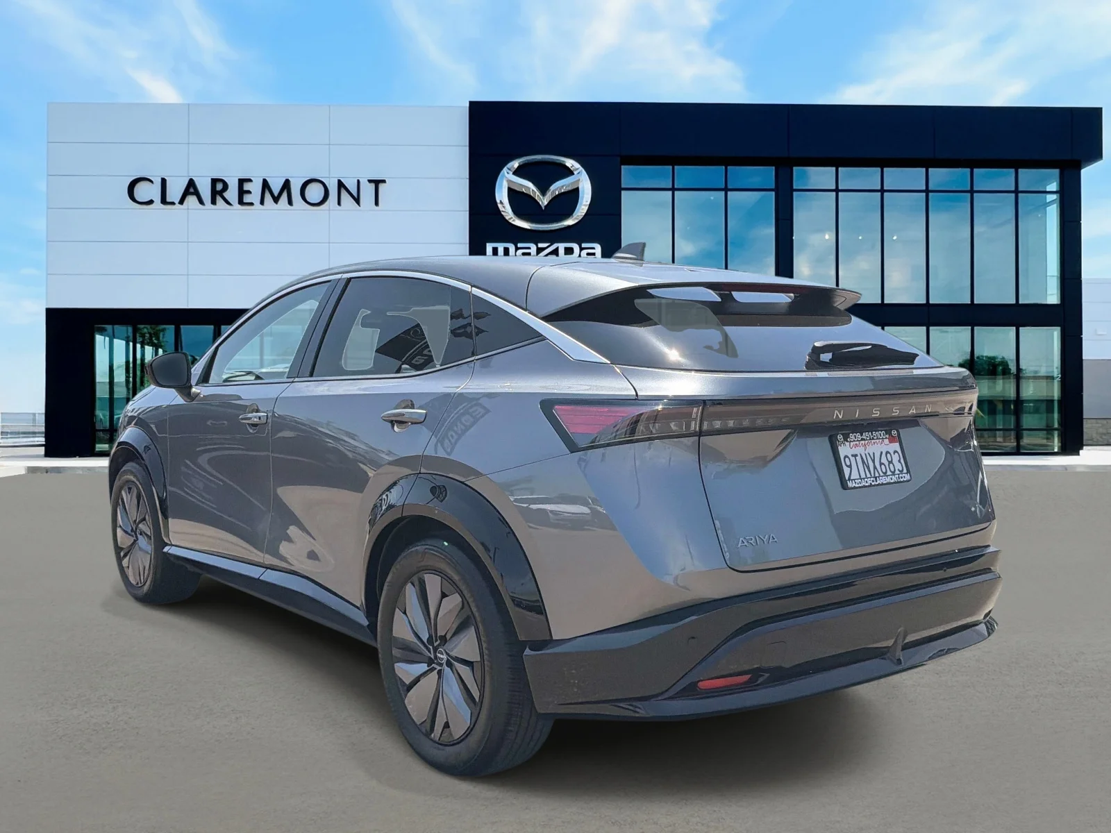 Used 2025 GUN METALLIC Nissan ENGAGE FWD image 6
