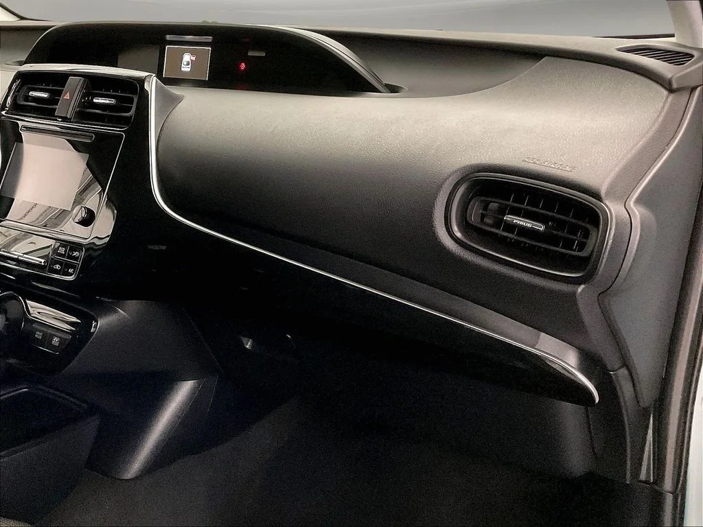 Certified Used 2019 Beige Toyota LE AWD-e image 21