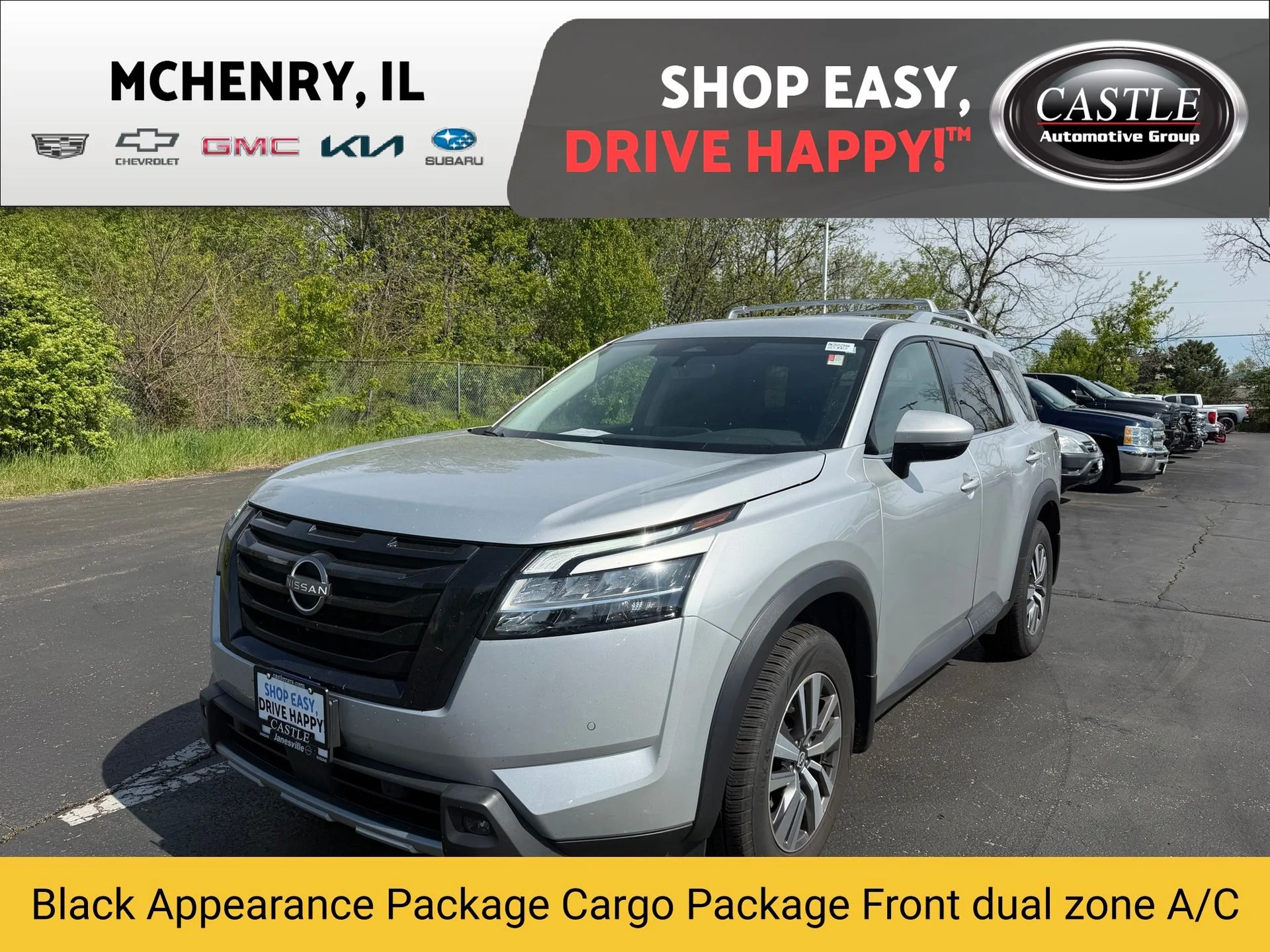 2023 Nissan Pathfinder SL 4WD's photo