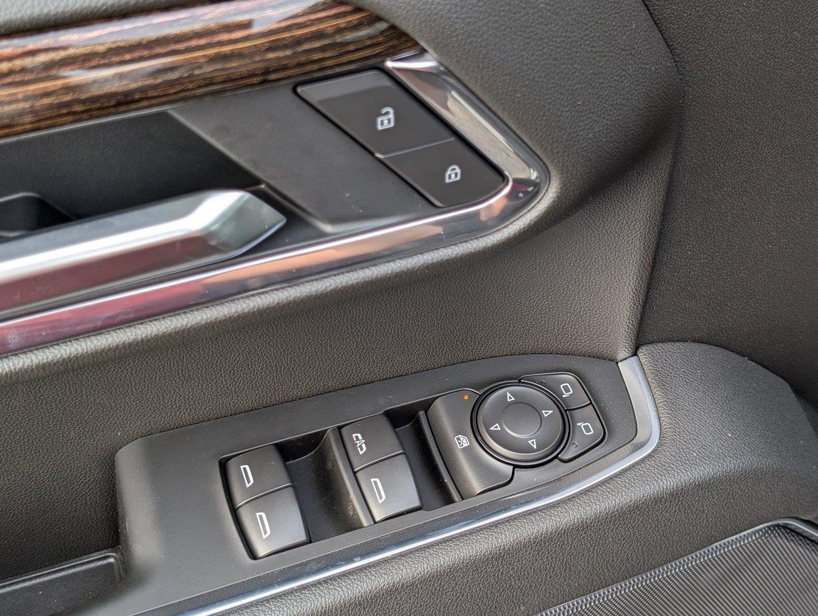 New 2026 Onyx Black GMC Elevation image 19