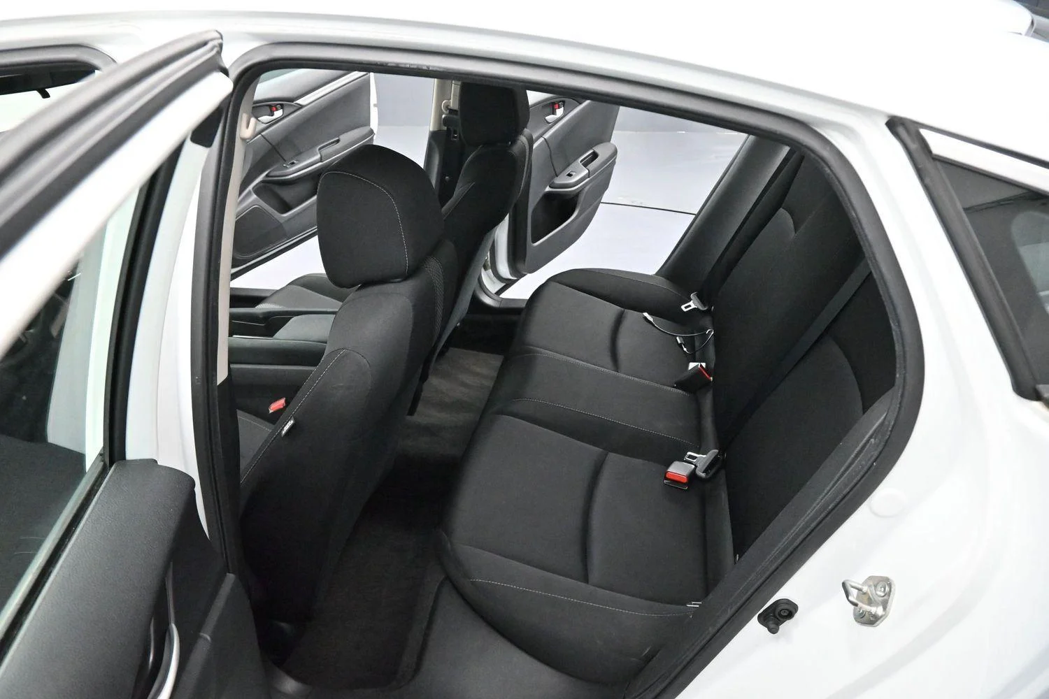 Used 2020 Platinum White Pearl Honda LX image 26