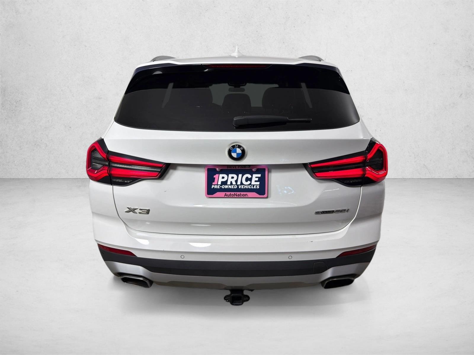 Used 2022 Alpine White BMW sDrive30i image 6