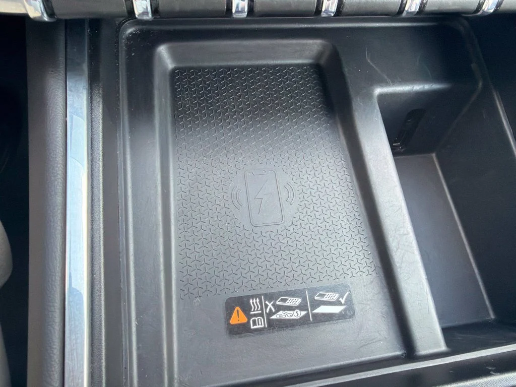 Used 2026 Summit White GMC Elevation image 24