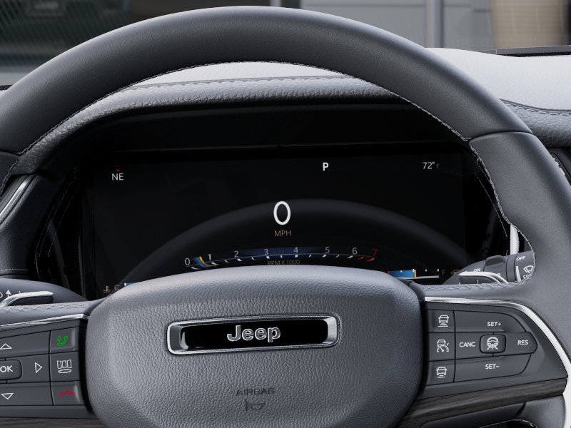 New 2026 Diamond Black Crystal Pearl-Coat Exterior Paint Jeep Altitude image 62