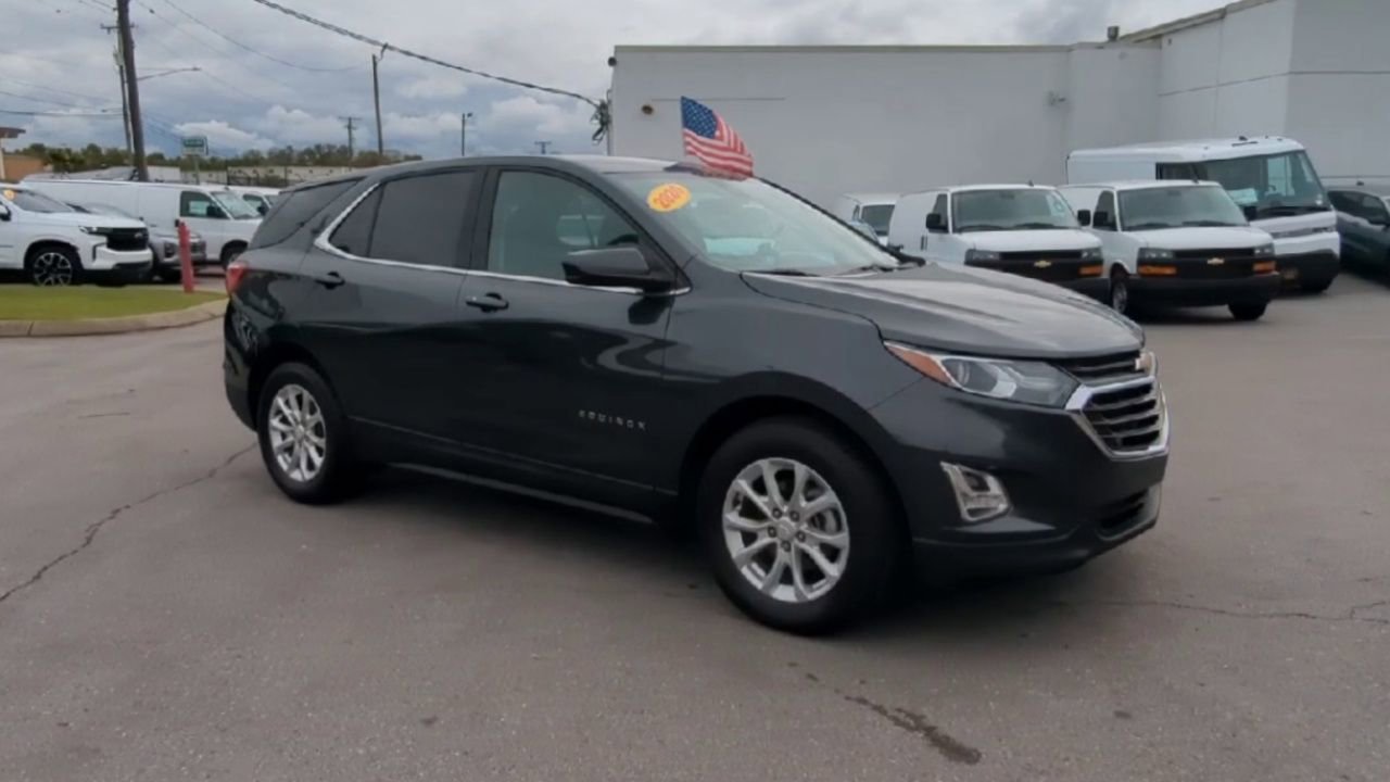 2020 Chevrolet Equinox LT photo 3