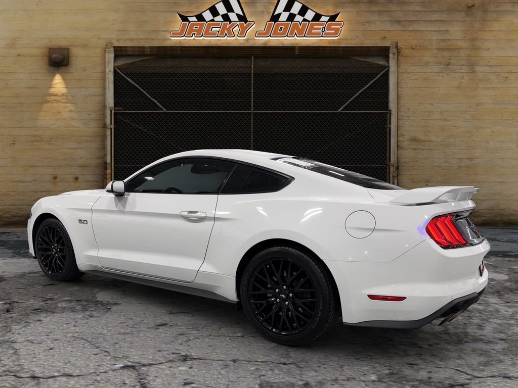 Used 2018 Oxford White Ford GT image 7