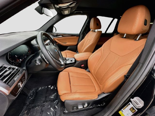 Used 2023 Black BMW sDrive30i image 21