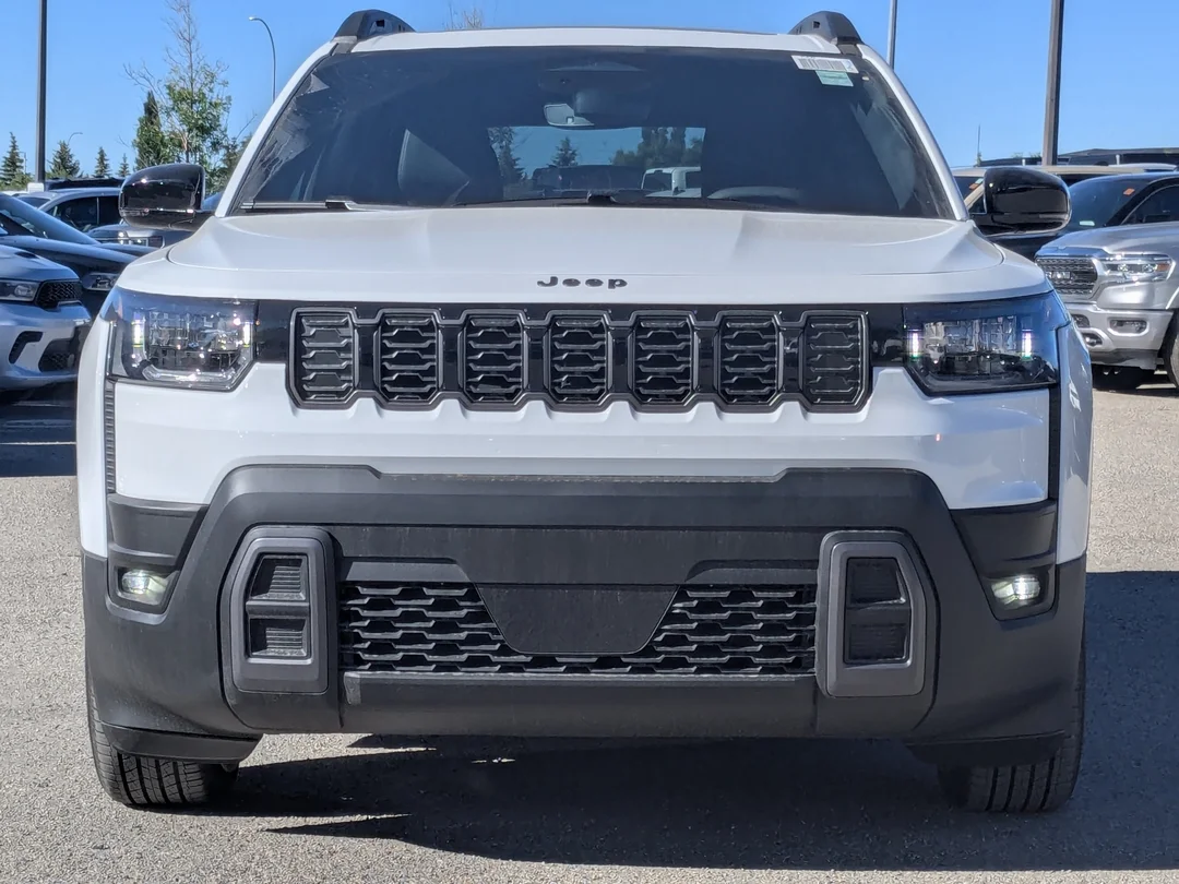 New 2026 White Jeep Limited - - 4x4 - Panoramic Sunroof - Power Liftgate - Leather Seats - Remote Start & More! image 3