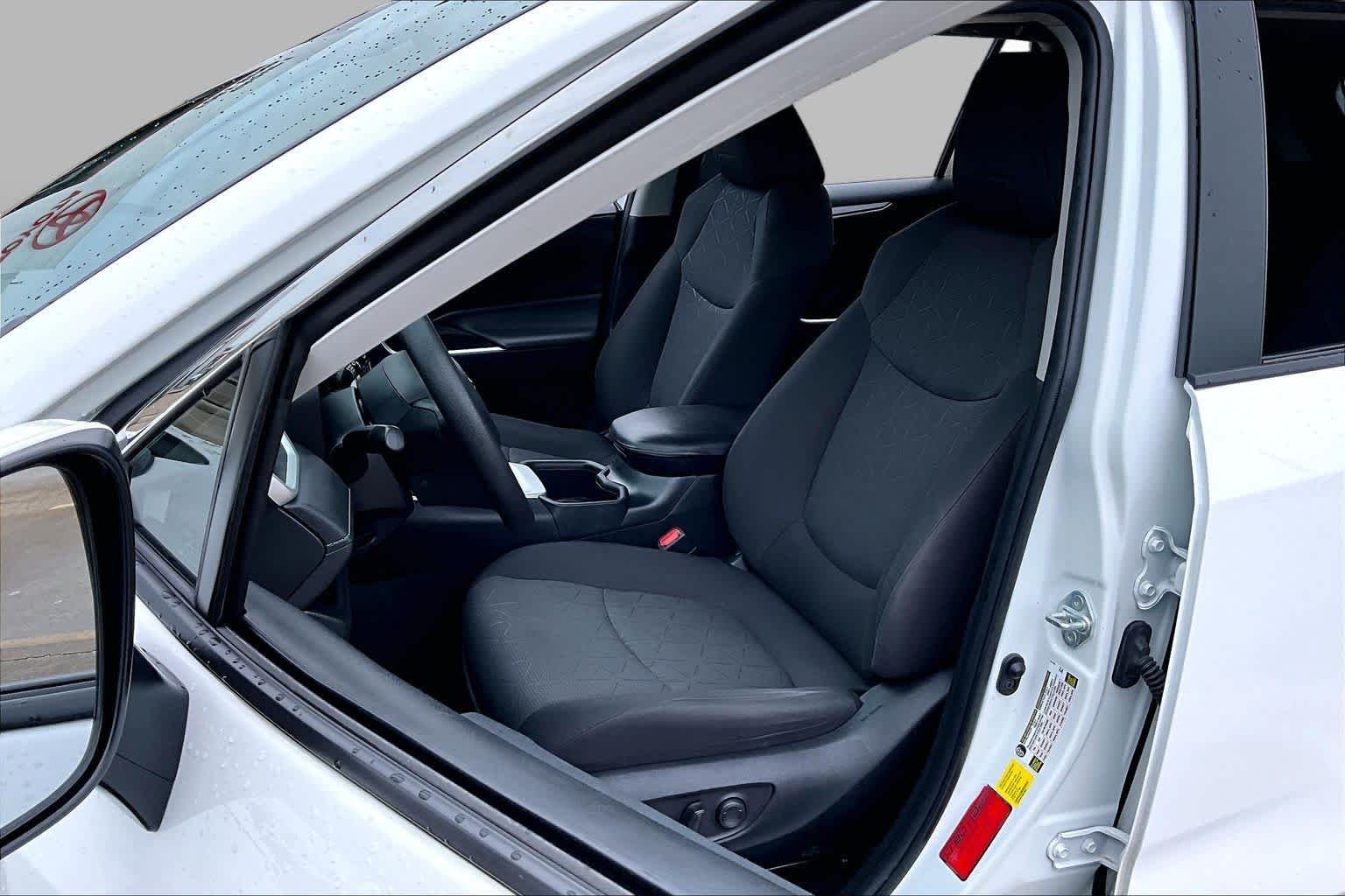 Used 2023 Ice Cap Toyota XLE image 8