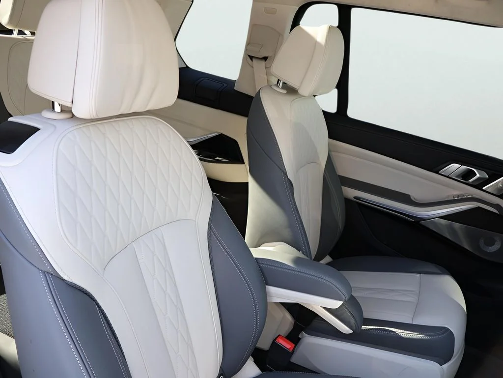 Used 2024 Dravit Gray Metallic BMW ALPINA XB7 image 15