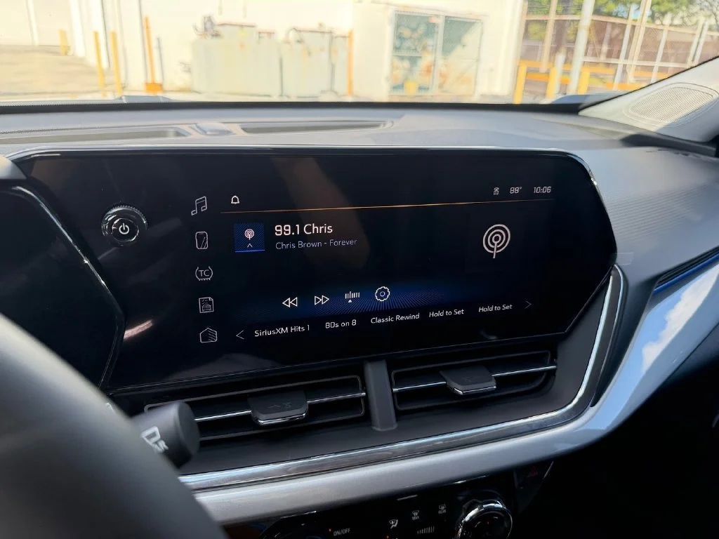 New 2026 Mosaic Black Metallic Chevrolet LT image 18