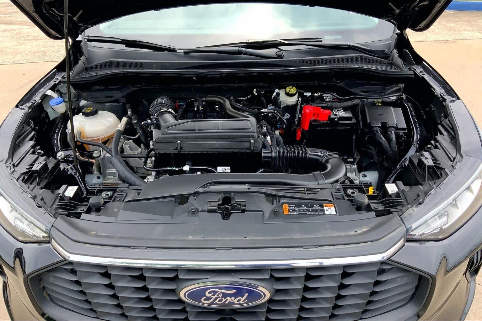 Used 2024 Agate Black Metallic Ford Active image 31
