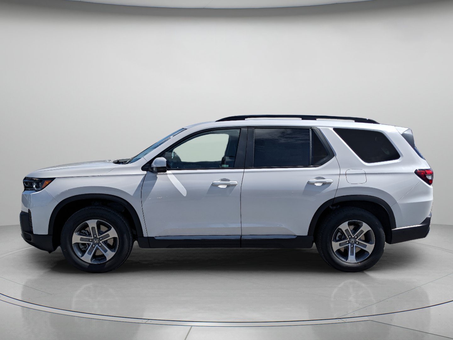 New 2026 Platinum White Pearl Honda EX-L image 3