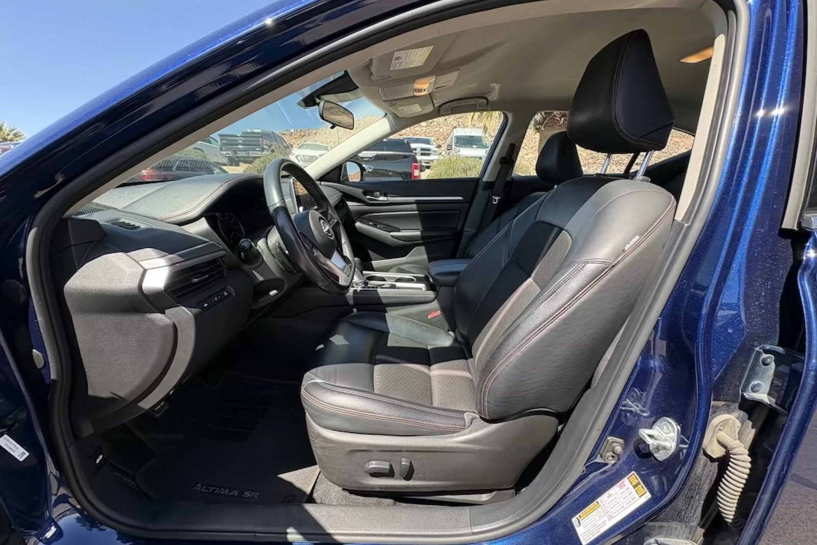 Used 2024 Deep Blue Pearl Nissan 2.5 SR image 10