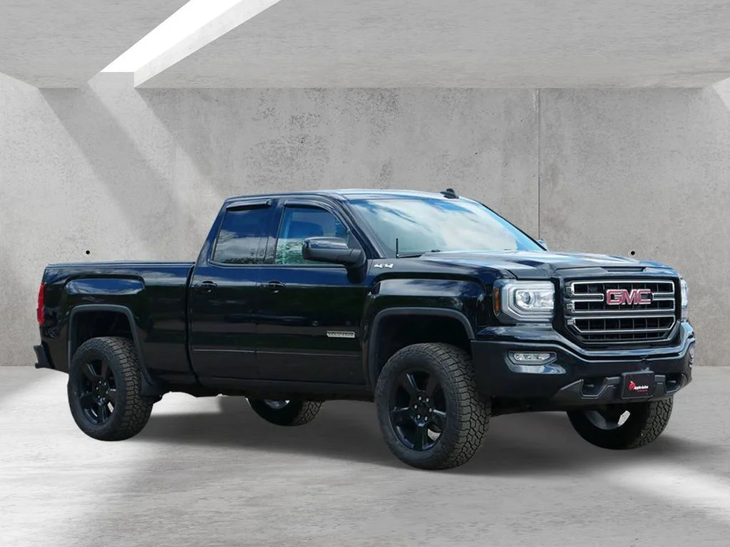2018 GMC Sierra 4WD Double Cab Standard Box's photo
