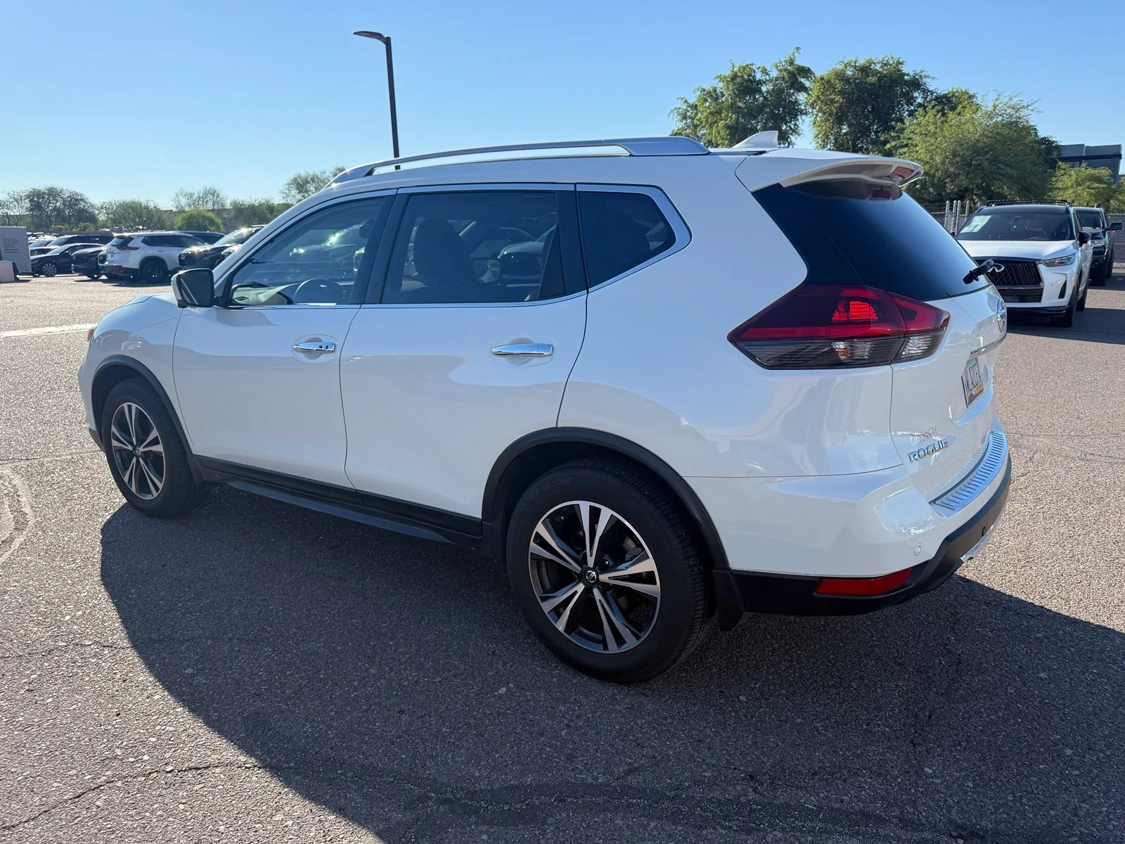 Used 2020 Pearl White Tricoat Nissan SV image 5