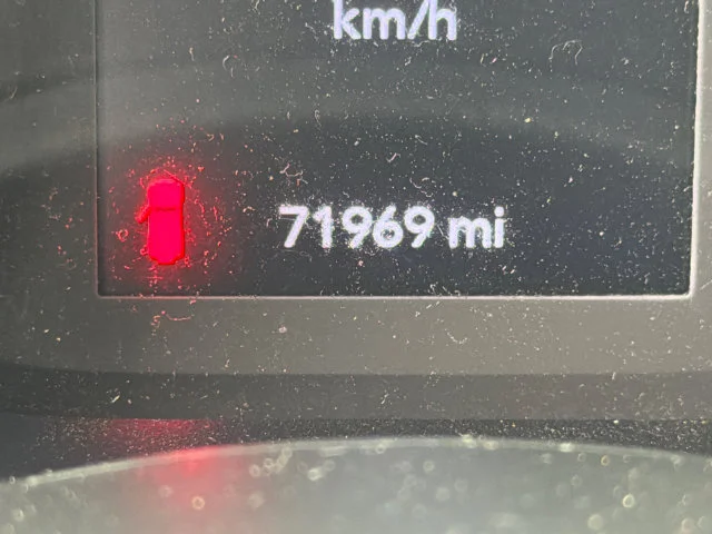 Used 2020 Silver Jeep Sport Altitude 4x4 image 28