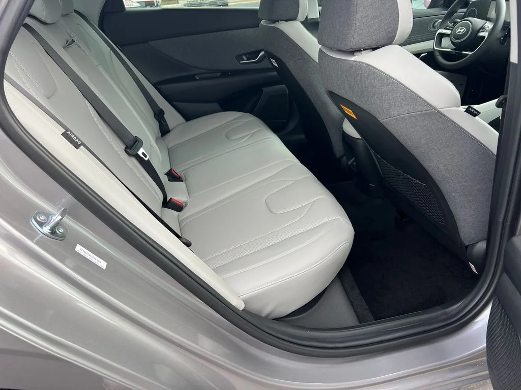 Used 2025 Silver Hyundai Limited image 15