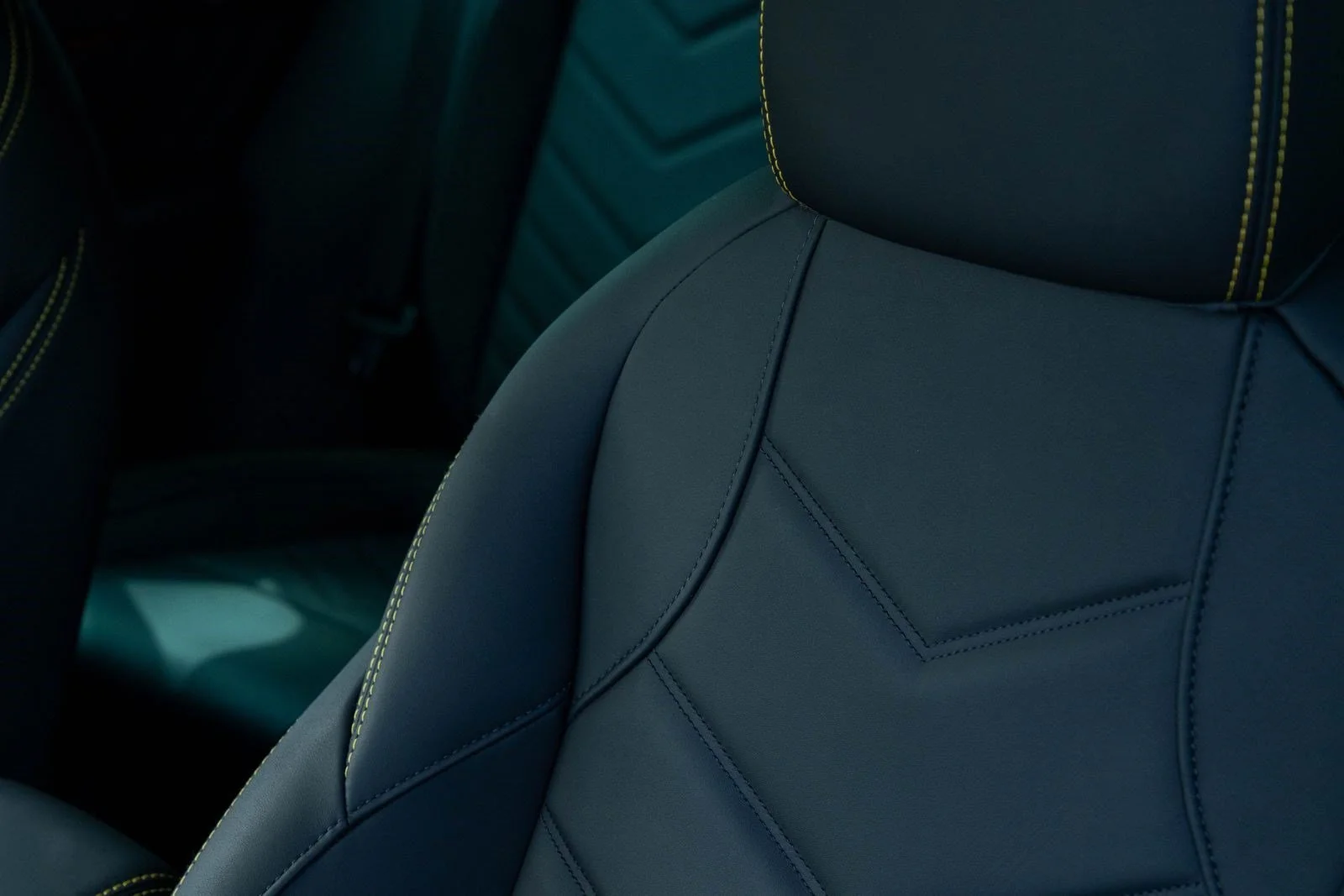 New 2026 Verde Royale Metallic Maserati Modena image 22