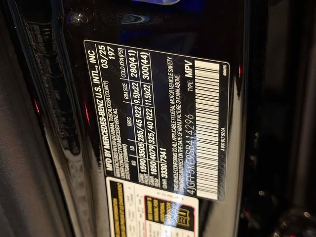 Certified Used 2025 Black Mercedes-Benz GLS 450 image 18