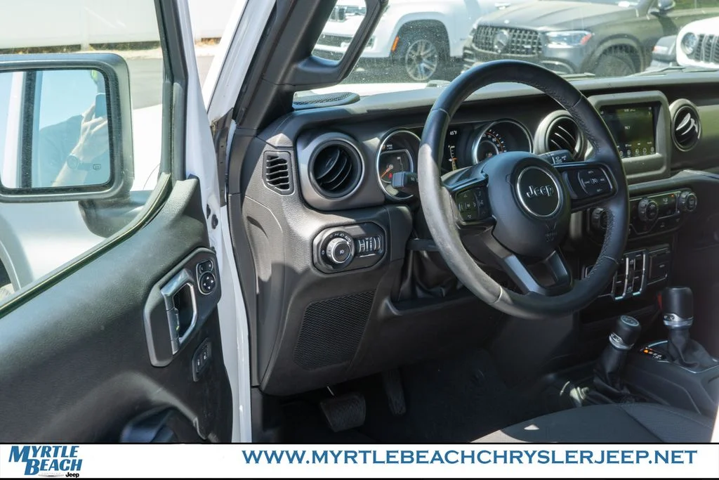 Used 2022 Bright White Clearcoat Jeep Unlimited Sport S image 16