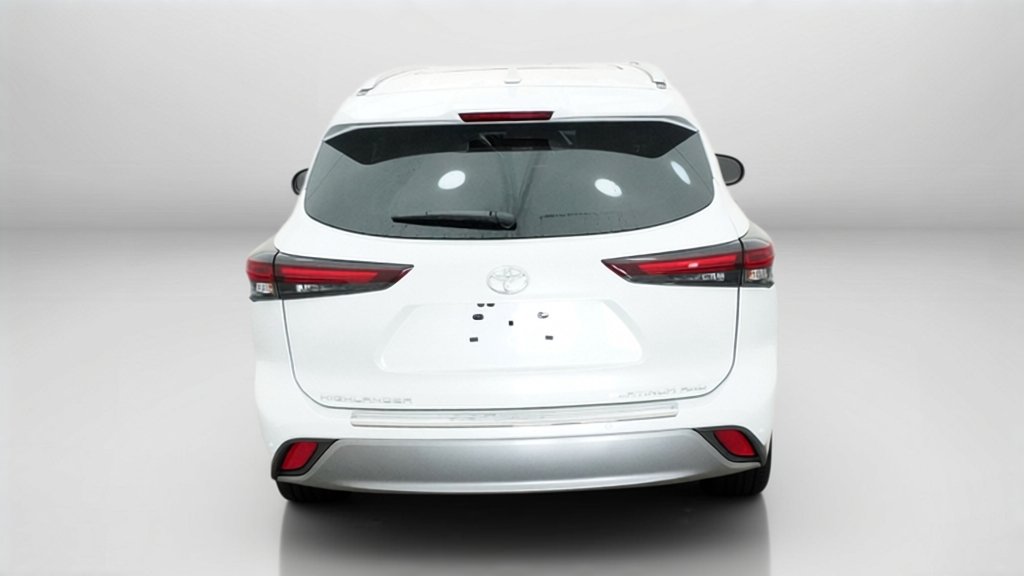 New 2026 Wind Chill Pearl Toyota Platinum image 12