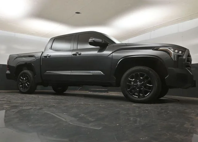 2026 Toyota Tundra Platinum - Photo 16