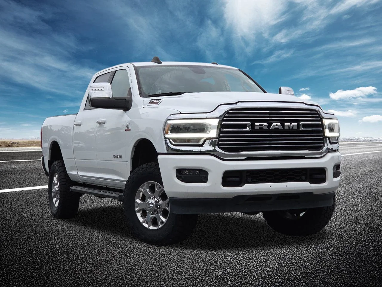 Used 2023  Ram Laramie image 2
