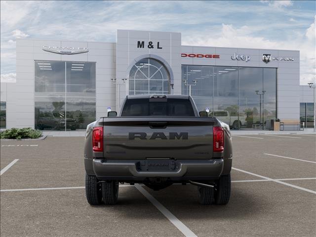 New 2026 Granite Crystal Metallic Clear-Coat Exterior Paint RAM Laramie image 7