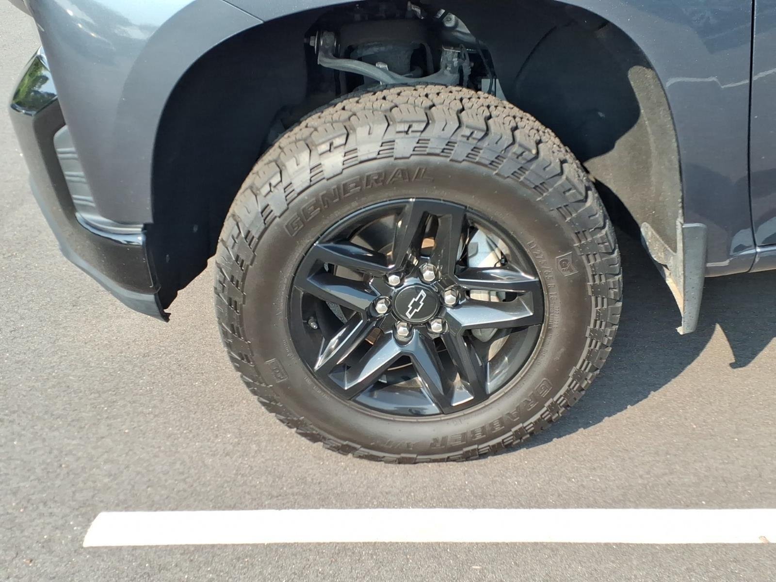 Used 2021 Shadow Gray Metallic Chevrolet LT Trail Boss image 7