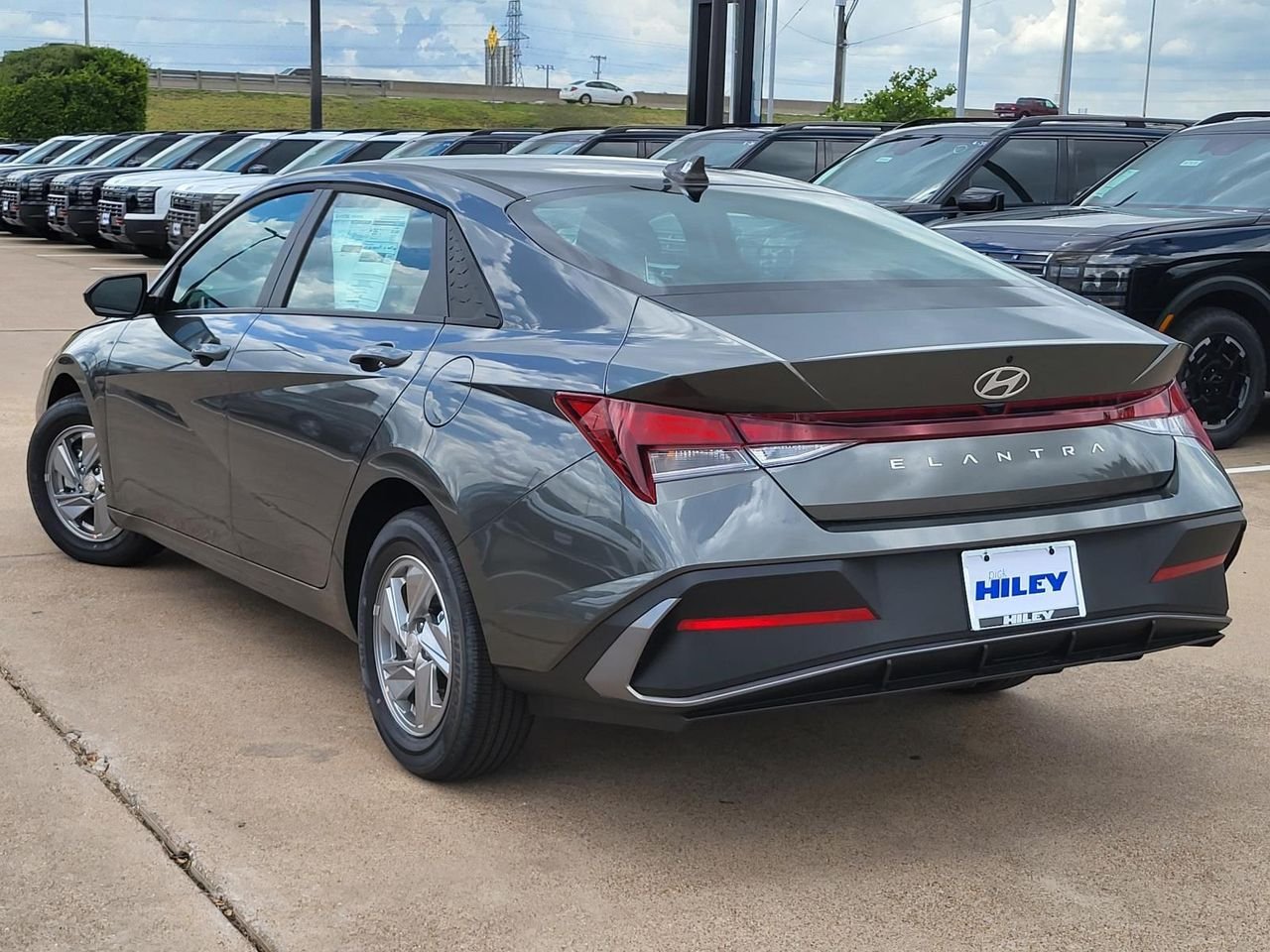 New 2026 Ecotronic Gray Hyundai SE image 3