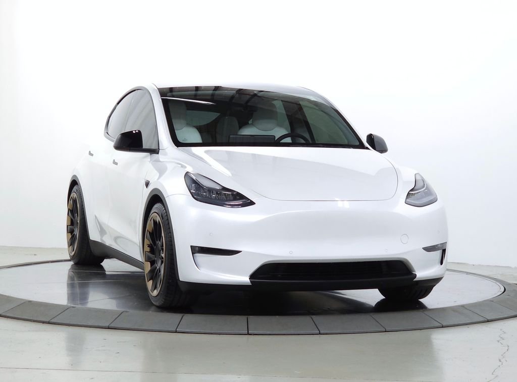 2021 Tesla Model Y Long Range Dual Motor All-Wheel Drive's photo
