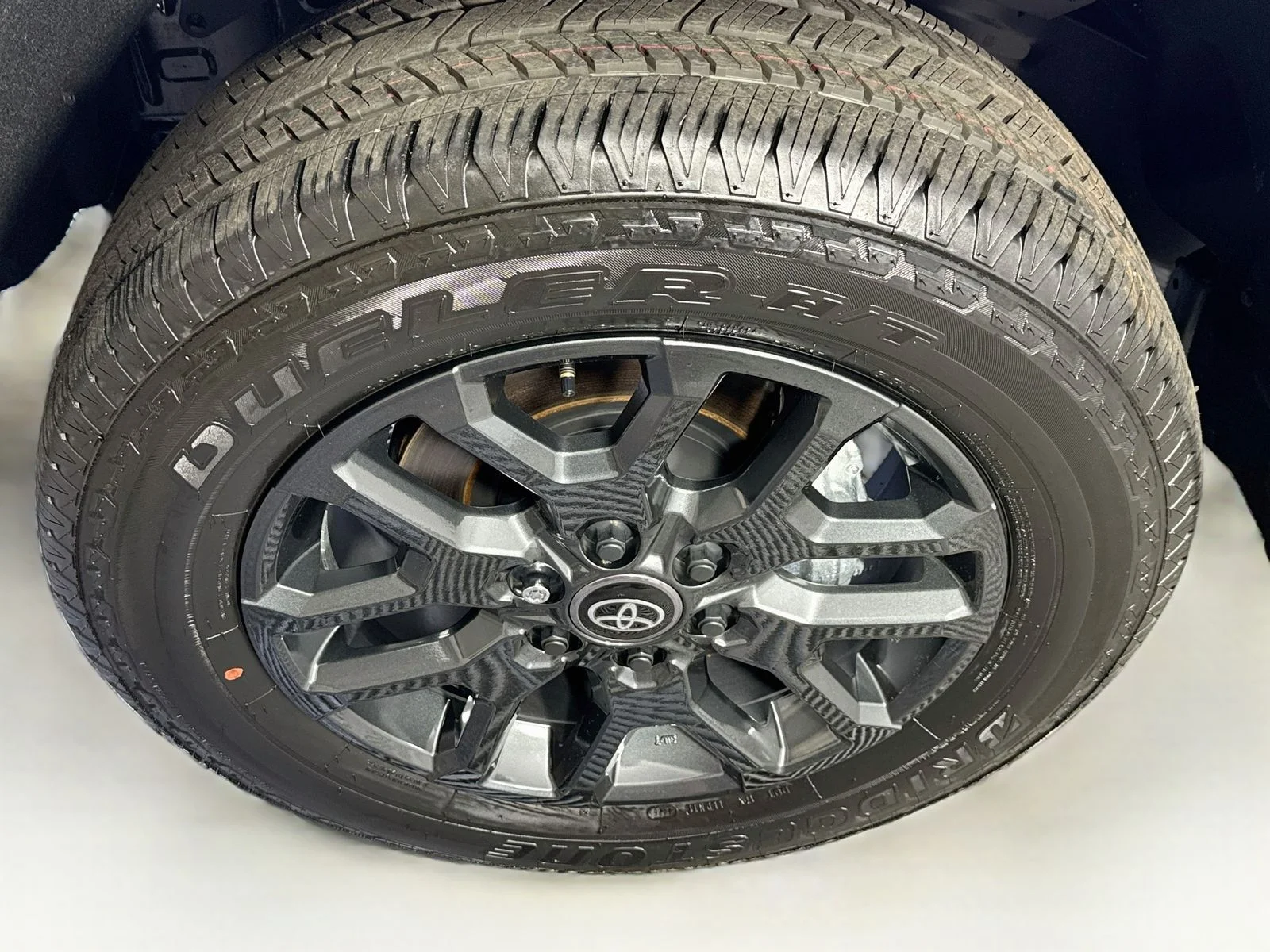 2026 Toyota Tundra Platinum - Photo 18