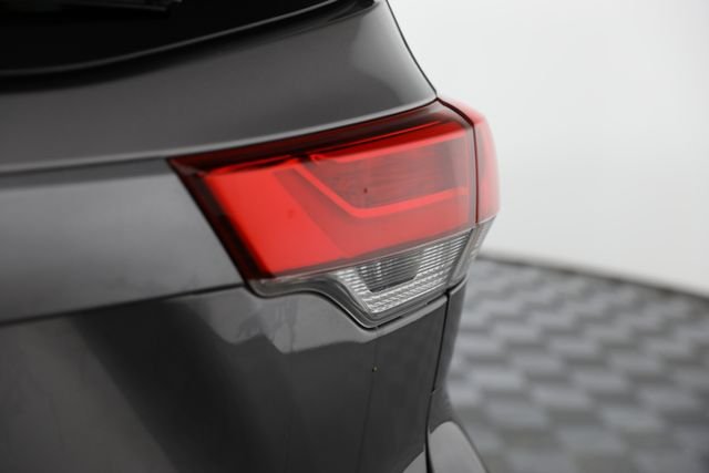 2019 Toyota Highlander LE - Photo 34