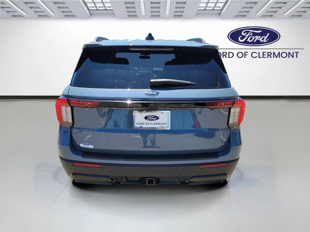 New 2026 Vapor Blue Metallic Ford ST-Line image 4