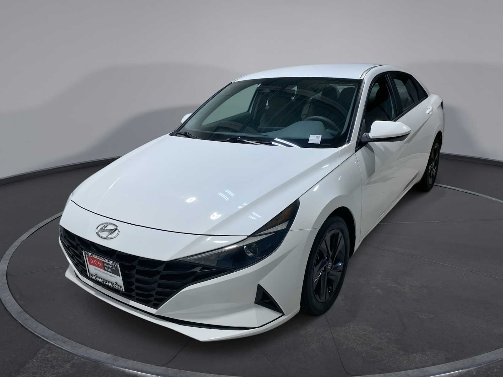 Used 2023 Serenity White Pearl Hyundai SEL image 1