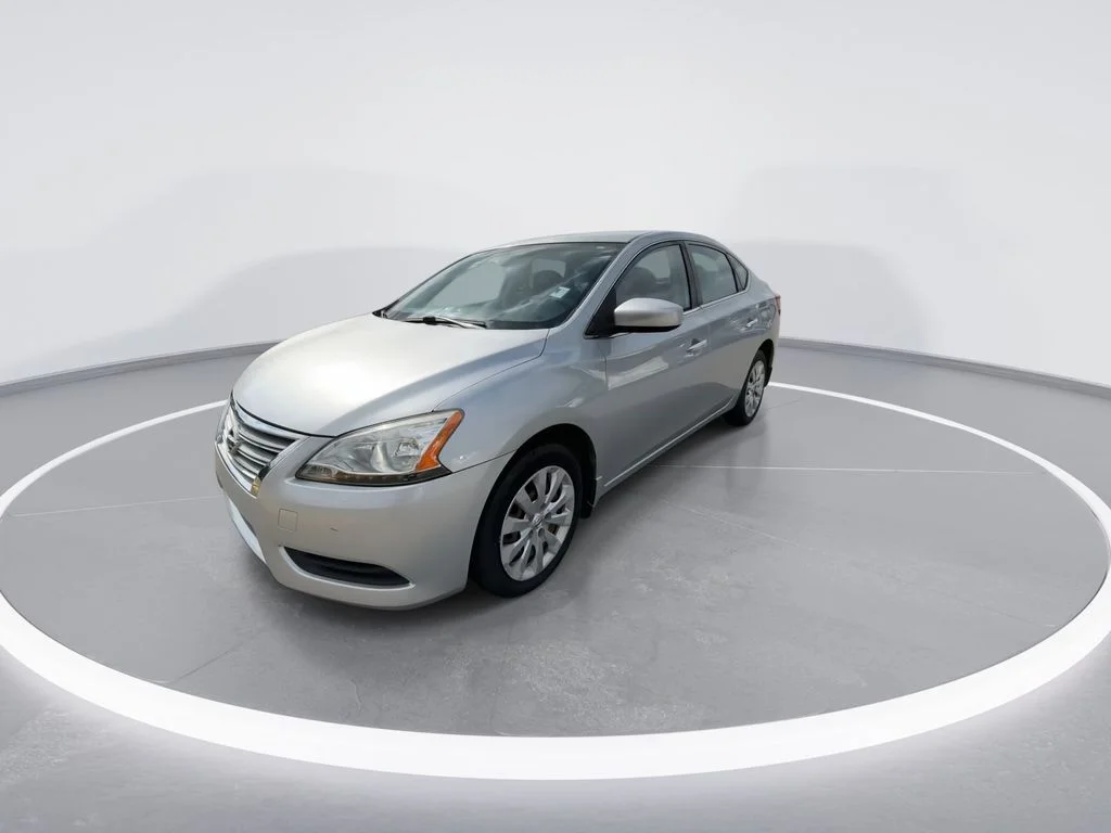 Used 2015 Silver Nissan S image 4