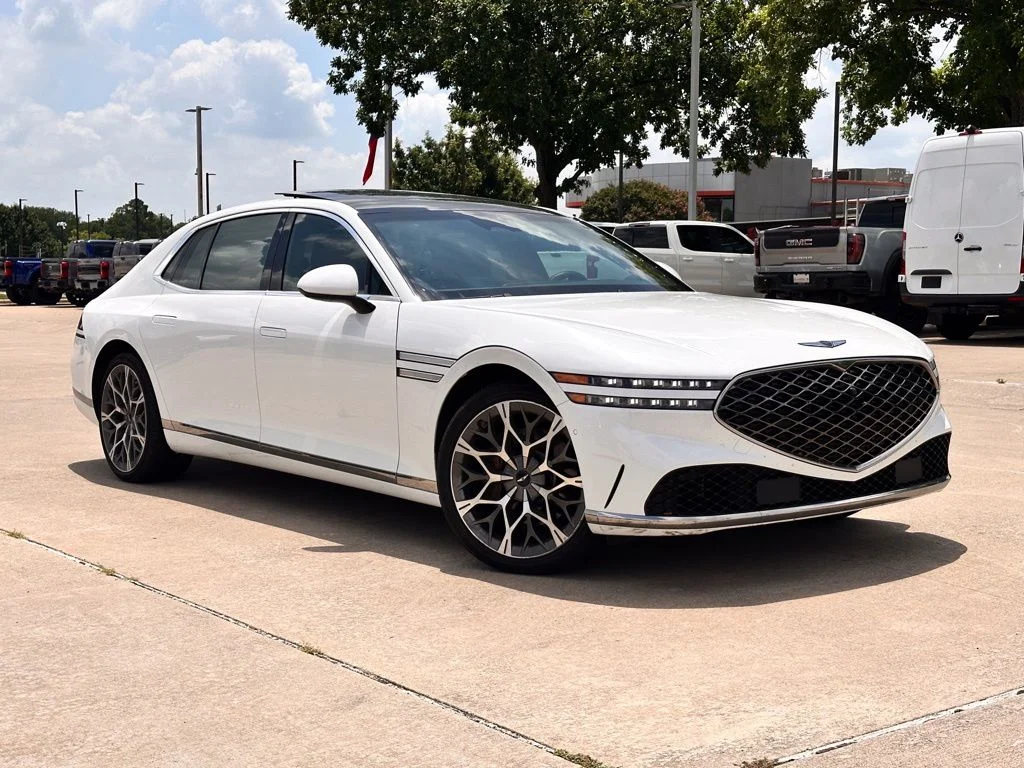 Used 2024 White Genesis 3.5T e-SC image 1
