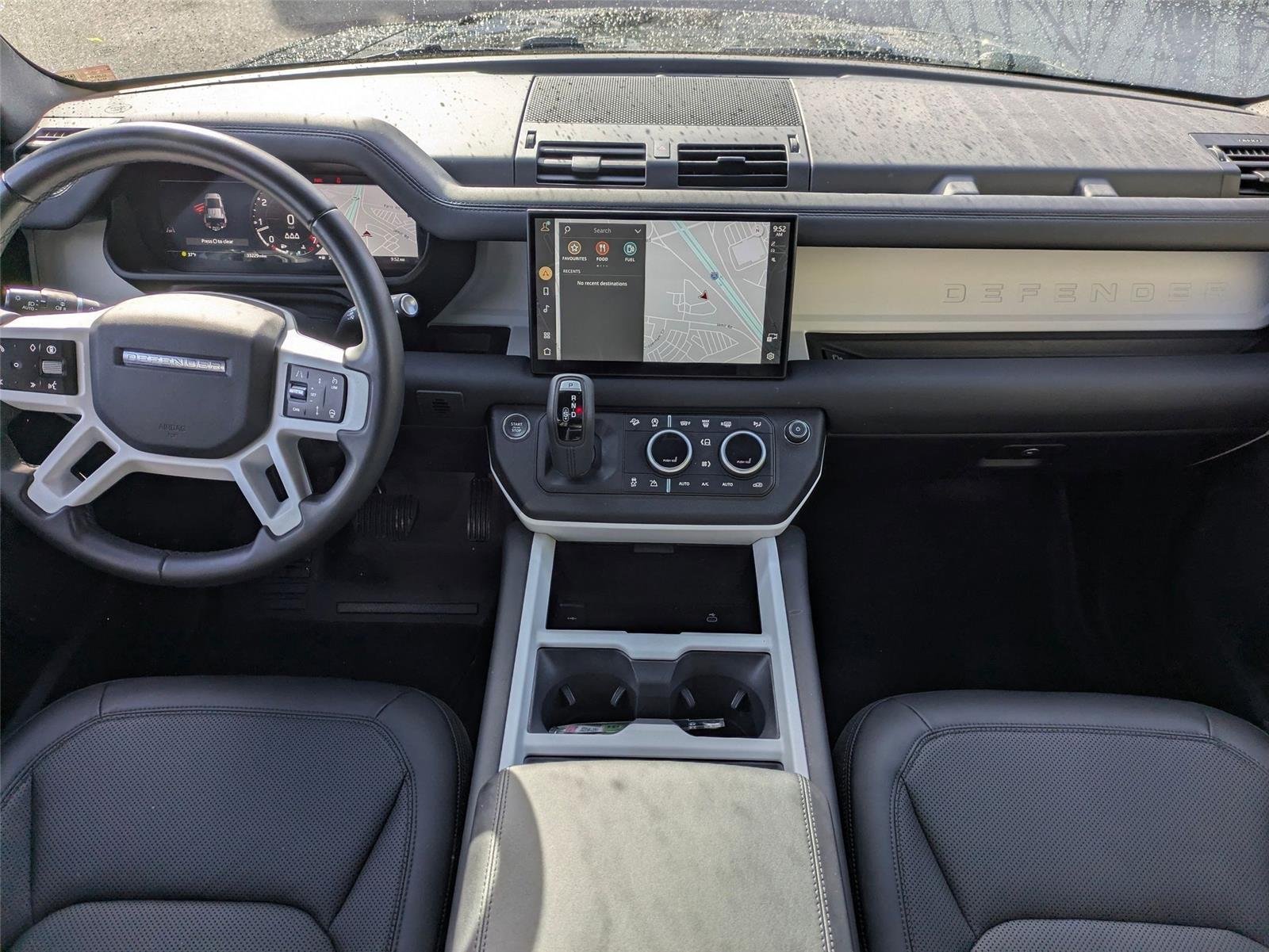 Used 2025 Santorini Black Metallic Land Rover S image 30