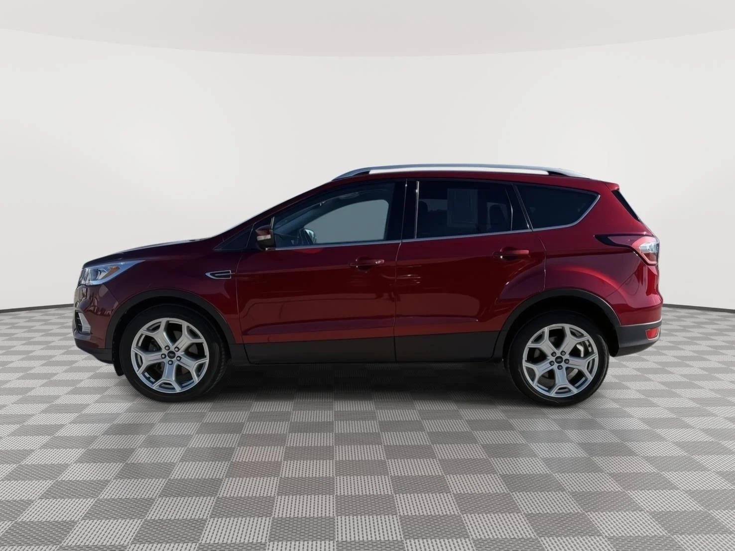 Used 2017 Ruby Red Metallic Tinted Clearcoat Ford Titanium image 4
