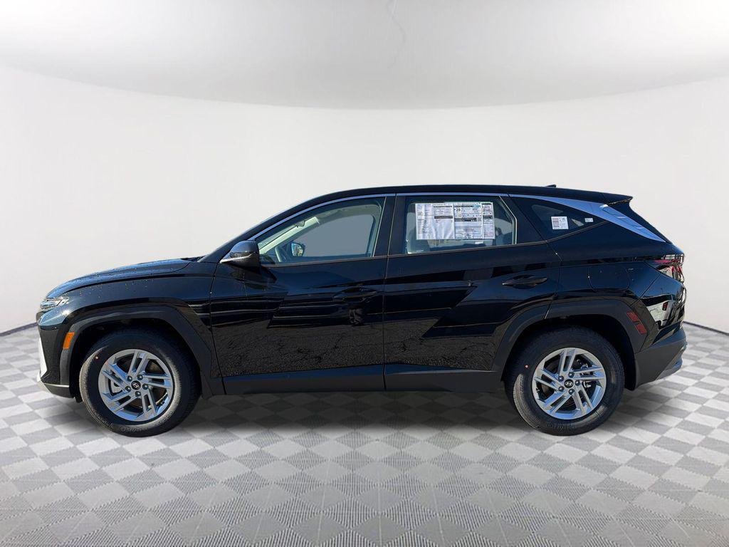 New 2026 Black Hyundai SE FWD image 8