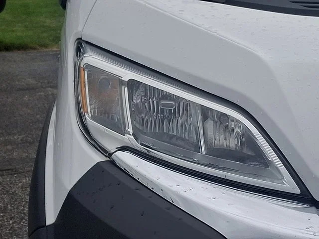 Used 2023 White Ram Low Roof W/ Unisell Body image 28